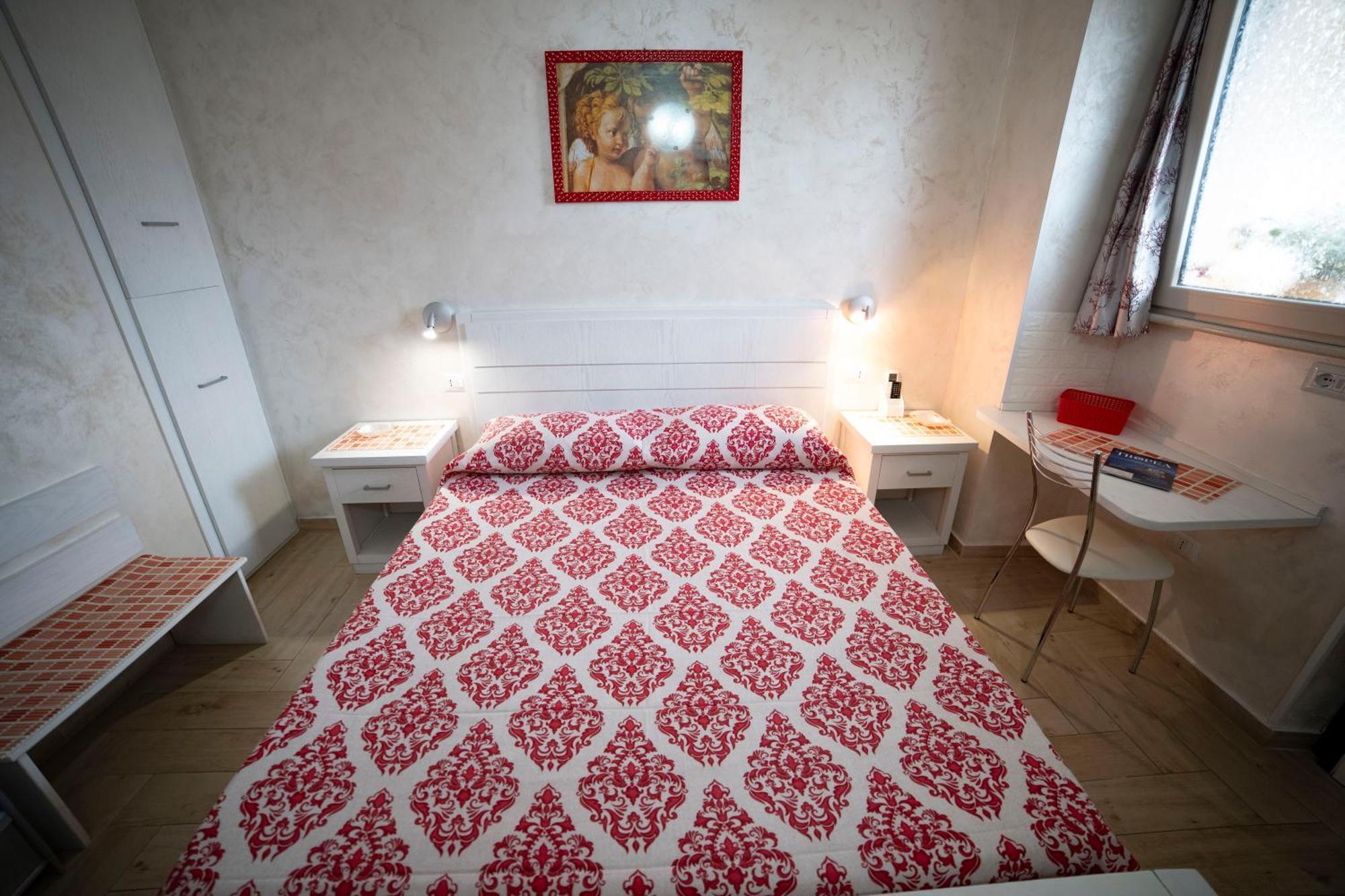 La Perla Del Tirreno Bed & Breakfast โตรเปอา ภายนอก รูปภาพ