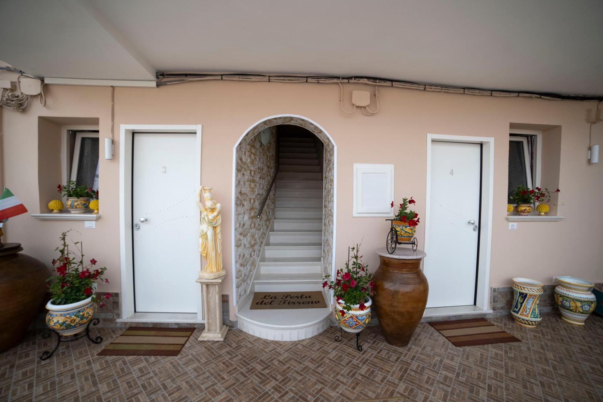 La Perla Del Tirreno Bed & Breakfast โตรเปอา ภายนอก รูปภาพ