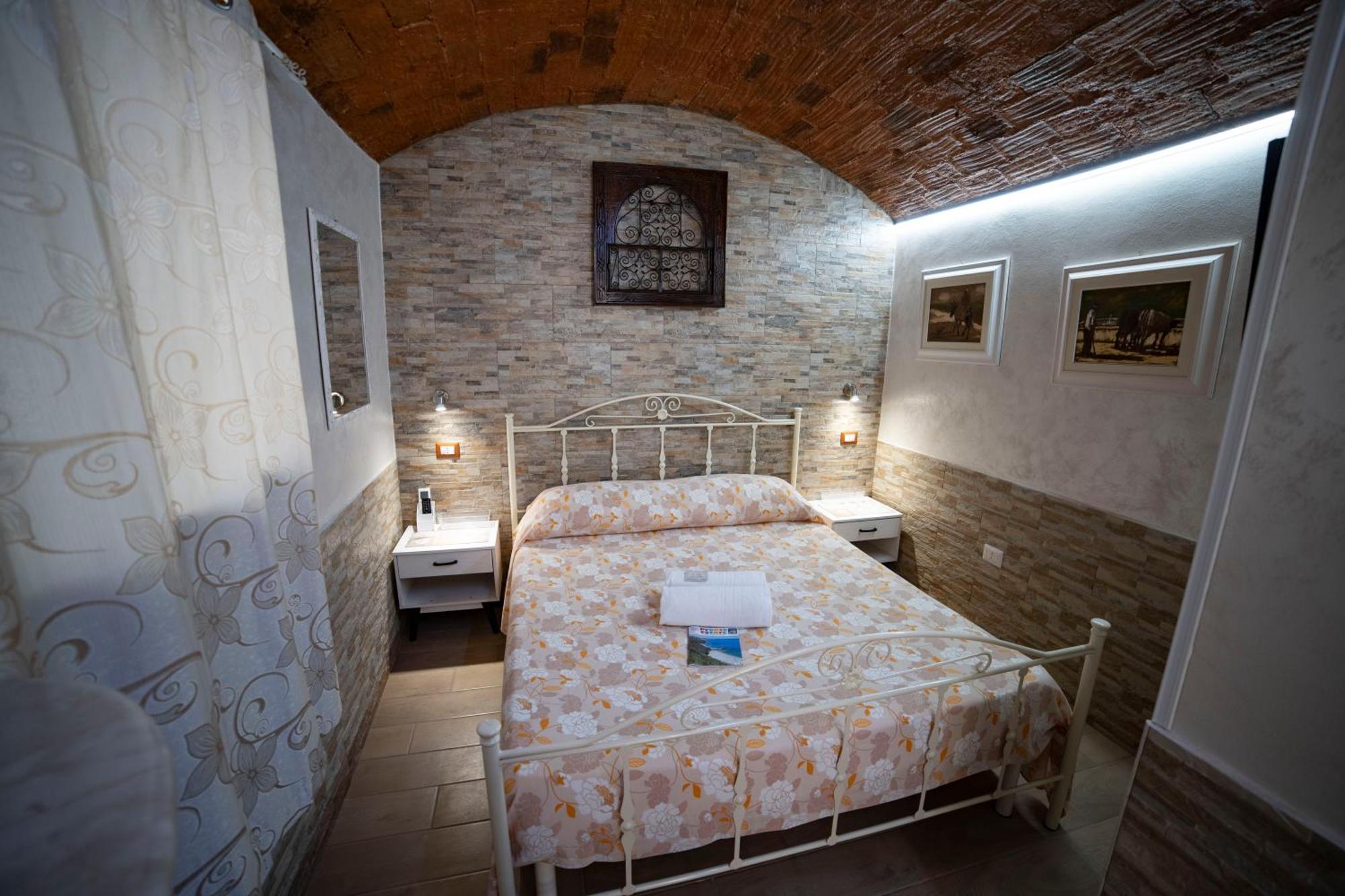 La Perla Del Tirreno Bed & Breakfast โตรเปอา ภายนอก รูปภาพ