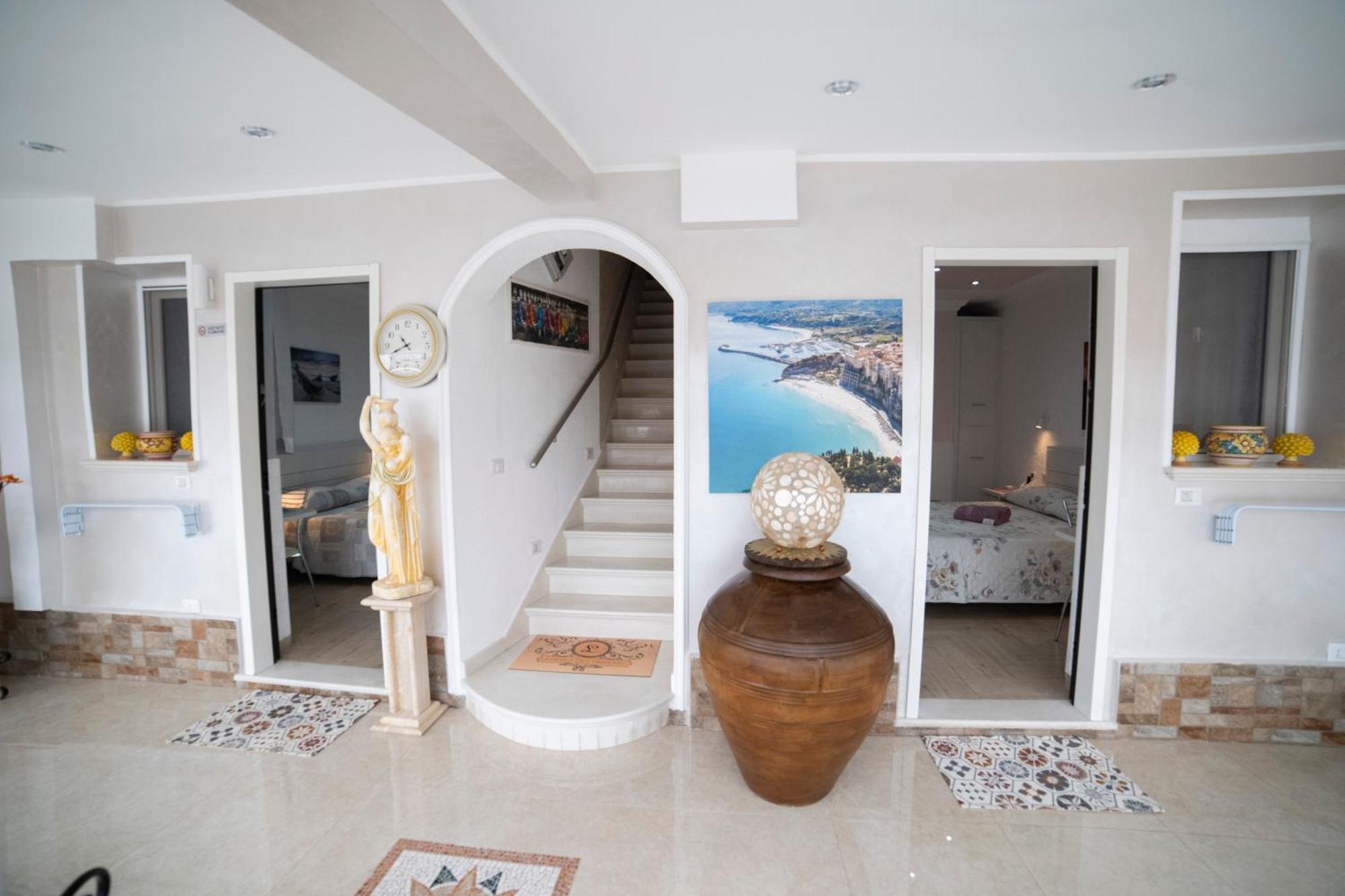 La Perla Del Tirreno Bed & Breakfast โตรเปอา ภายนอก รูปภาพ