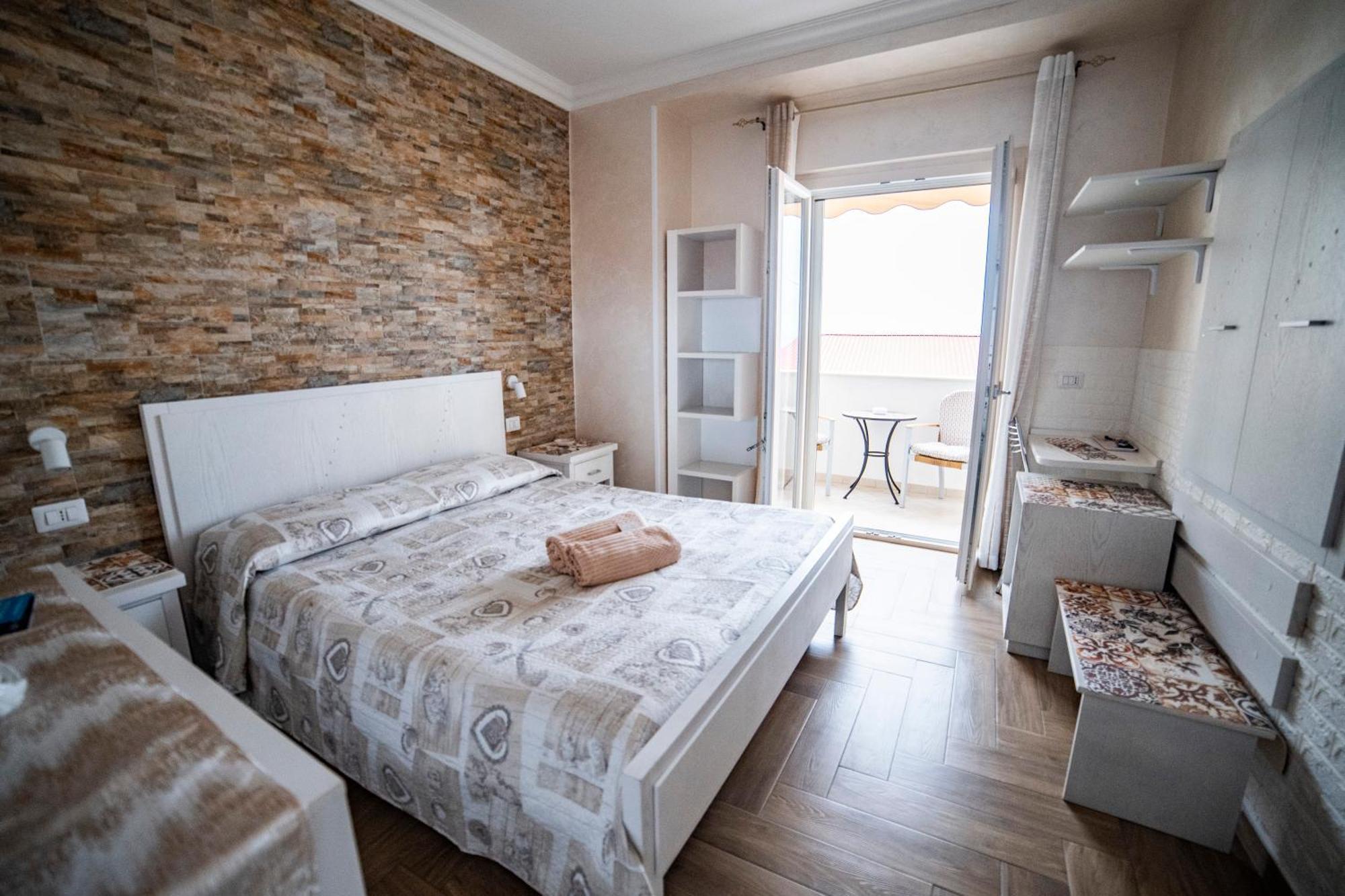 La Perla Del Tirreno Bed & Breakfast โตรเปอา ภายนอก รูปภาพ