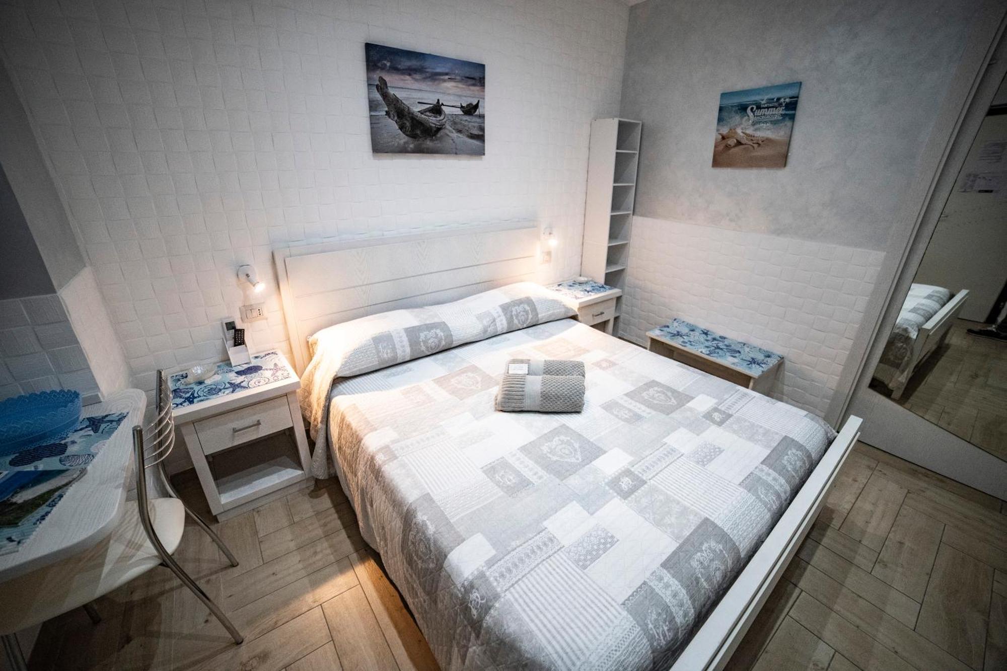 La Perla Del Tirreno Bed & Breakfast โตรเปอา ห้อง รูปภาพ